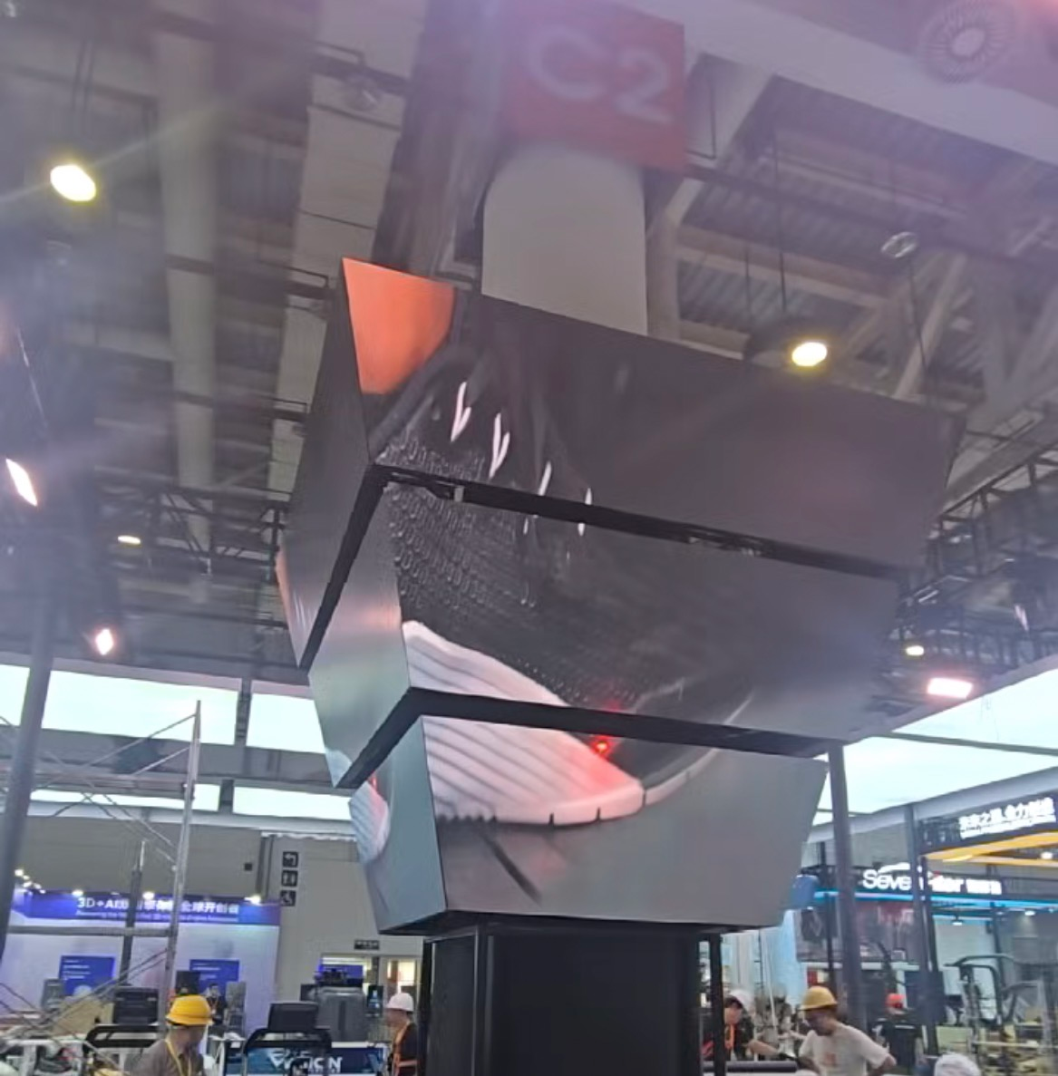 昭通展会四面梯形异形 LED 吩炝独立展示项目